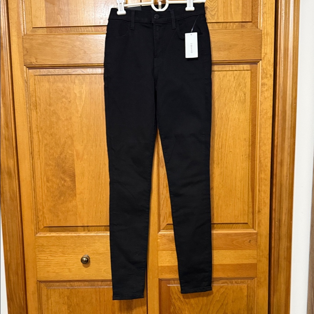 NWT. J Brand Women's Classic Black Skinny Jeans